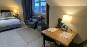 Peacock Guest House - Image 5