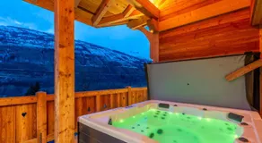 Chalet savoyard d'exception avec piscine chauffée - Image 2
