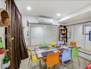 Leo Hotel - Image 2