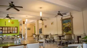 Hotel Cosmos - Image 4