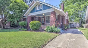 Spacious 3BR Cooper-Young Bungalow - Sleeps 8 - Walkable to Dining - Easy Access to Downtown - Parking - Image 3