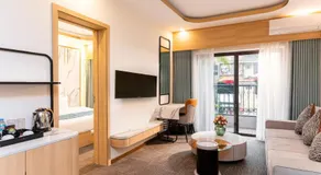 Capital Garden Hotel - Image 2