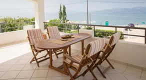 Sea Side Villa - Image 3