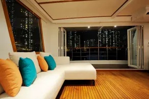 Spacious Houseboat - Whole Boat - Near Soho East - Image 2