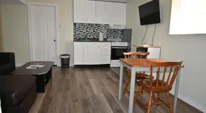 Luxury Suite - Image 2