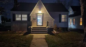 Mustang House - Image 5