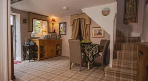 Helmsley Garden Cottage & Railway Carriage - Image 5