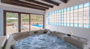 Charmerende villa med privat pool og jacuzzi - Image 3