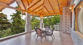 Vintage Retreat by VEO - Part of StayVista - Image 2