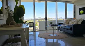 Ocean Retreat - Image 4