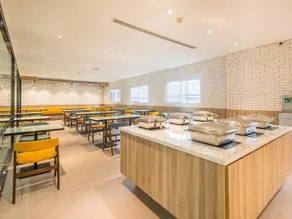 Hanting Premium Lianyungang Suning Plaza Hotel - Image 5