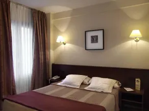 Hotel y Apartamentos Arias - Image 3
