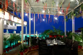 Palace On Ganges - Heritage Hotel - Image 2