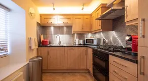 Oberon River View Apartment - Image 5