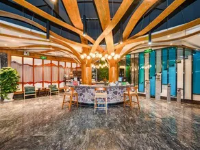 Tianhe Holiday Hotel - Image 2