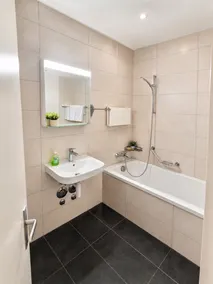 Serene 2-Bedroom Apartment in Chne-Bougeries, Switzerland - Image 2