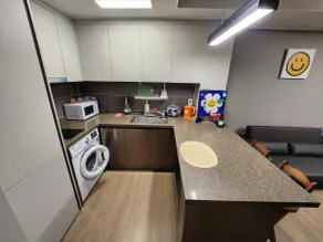 Pandora House - Image 4
