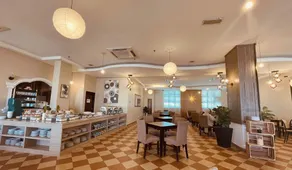 Putra Brasmana Hotel - Image 4