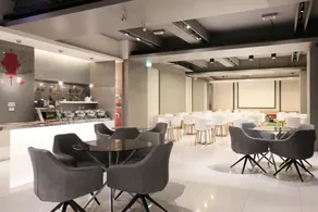 Dandy Hotel-Daan Park Branch - Image 4