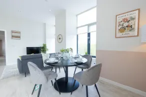 Two-Bedroom by Leeds Art Gallery by Belvilla - Image 3