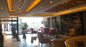 The Port Hotel - Image 4