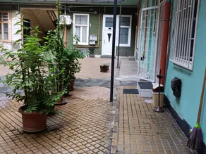 Budapest Belvárosi Stúdió. A belváros központjában - Image 3