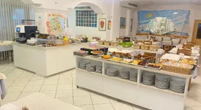 Hotel Arlecchino - Image 3