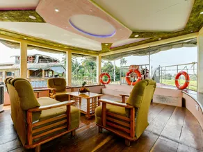 OYO 28075 Relax In Kerala 3 Bhk - Image 3