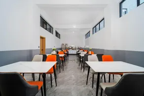 Jiuyue Seaview Smart Hotel (Dali Station Erhai Park Branch) - Image 2