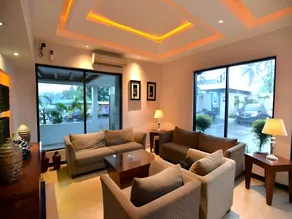 Hotel Omega Karawang - Image 4