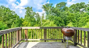Happy Hideaway Close to the airport - Image 3