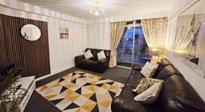 Beach Court Holiday Apartments - Image 2