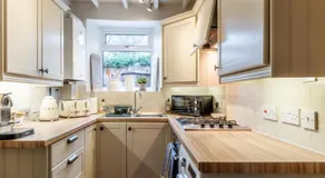 Beautiful 2 Bedroom Cottage in the Cotswolds - Image 3