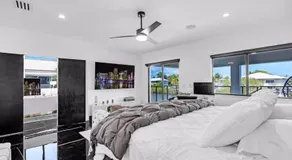 Waterfront Luxe Pool, Hot Tub, Theater, Games&more - Image 3
