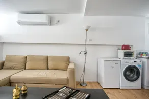 Enjoy Spacious Beach&Market 1 BR supreme location - Image 5