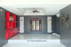 We World Boutique Haatyai - Image 3