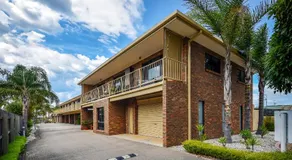 Allambi Holiday Apartments - Image 4