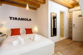 Apartments & Rooms Tiramola - Old Town - Image 2