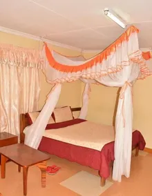 Racecourse Inn Hotel - Image 2