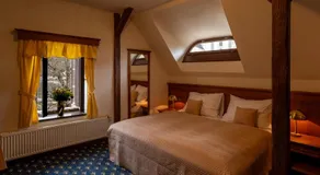 LH Hotel Gold - Image 2