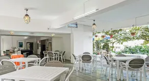 Treebo Brooks Manor - Image 3