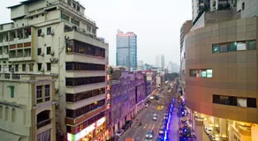 Guang Dong Hotel - Image 4