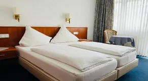 Hotel Weller Kahl am Main - Image 2