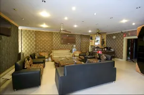 Hotel Nishat View - Image 3