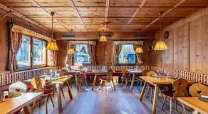 Hotel Kronplatzer Hof - Image 2