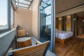 Liyue Hot Spring Hotel (Luchuan Pedestrian Street Branch) - Image 5