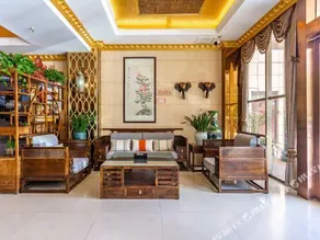Zhongzhou Holiday Hotel - Image 2