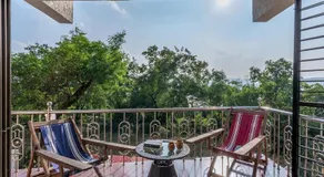 CosmicStays Venus Villa - Lake View & Private Pool - Image 4