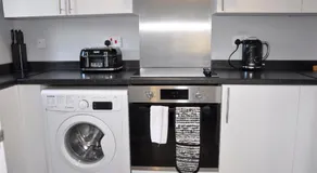 Watford Gemini - Thanet House, Nr Watford Metropolitan, M1,M25 - Image 3