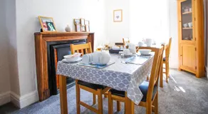 No 10 Treverbyn Road B & B - Image 2